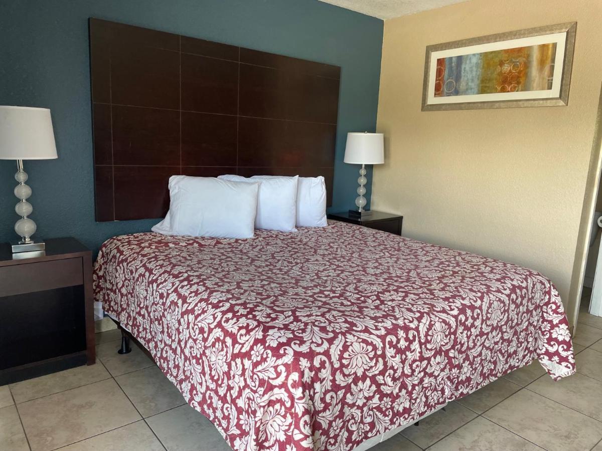 Royal Inn Live Oak Bagian luar foto