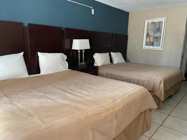 Royal Inn Live Oak Bagian luar foto